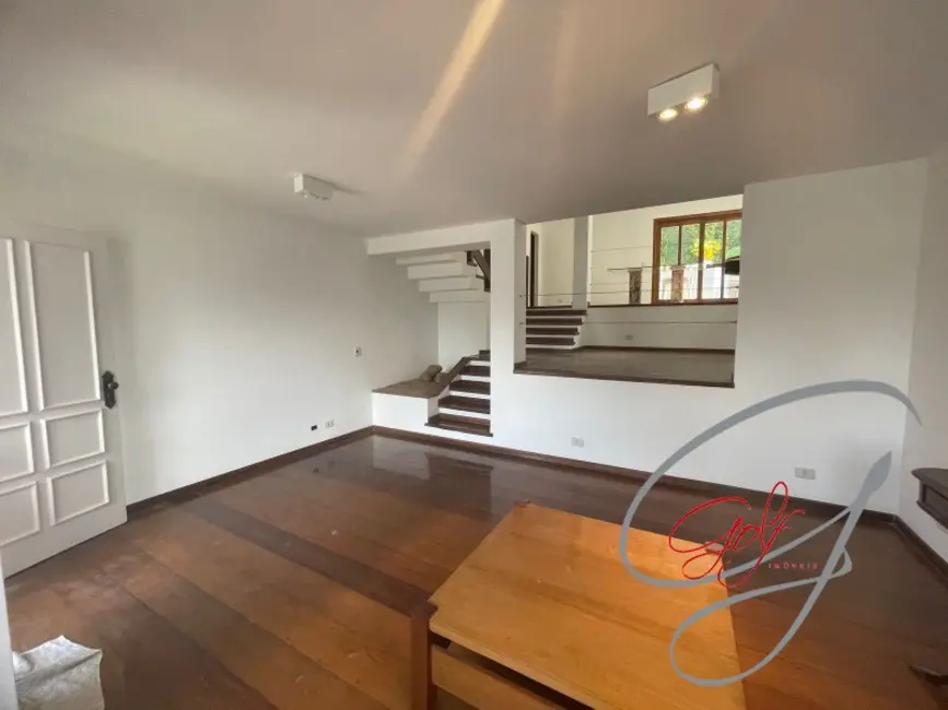 Casa de Condomínio com 5 quartos à venda, 280m2 em São Paulo II, Cotia - SP - imagem 7 Foto 7 de Casa de Condomínio com 5 quartos à venda, 280m2 em São Paulo II, Cotia - SP