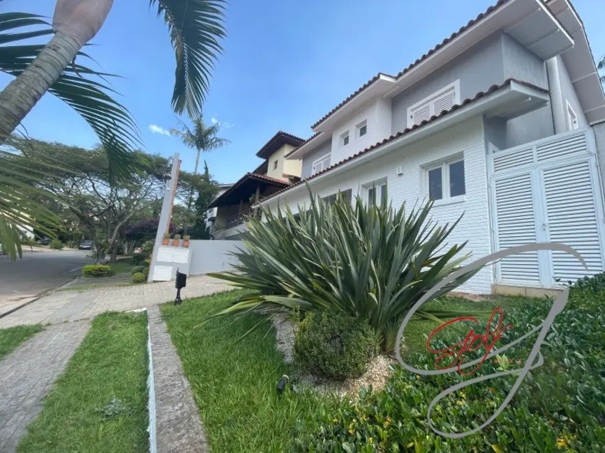 Casa de Condomínio com 5 quartos à venda, 280m2 em São Paulo II, Cotia - SP - imagem 2 Foto 2 de Casa de Condomínio com 5 quartos à venda, 280m2 em São Paulo II, Cotia - SP