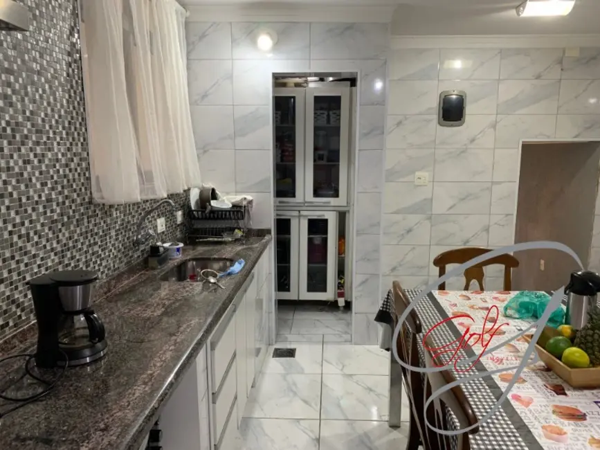 Foto 2 de Casa com 4 quartos à venda, 236m2 em Parque Residencial Oratorio, São Paulo - SP