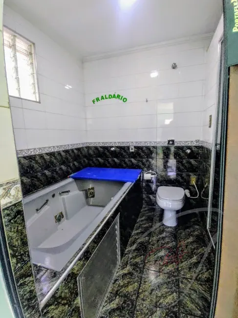 Foto 6 de Casa com 4 quartos à venda, 238m2 em Vila Dalva, São Paulo - SP