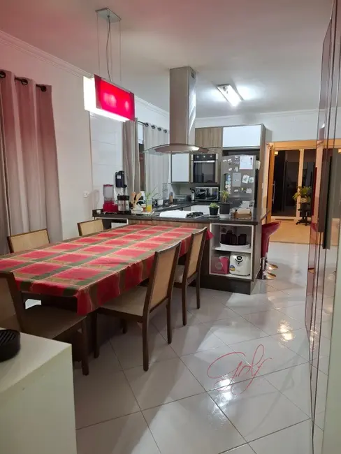 Casa com 4 quartos para alugar, 362m2 em Vila Yara, Osasco - SP - imagem 6 Foto 6 de Casa com 4 quartos para alugar, 362m2 em Vila Yara, Osasco - SP