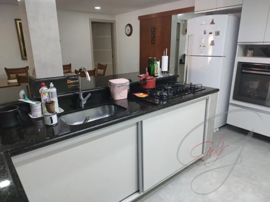 Foto 3 de Sítio / Rancho com 4 quartos à venda, 510m2 em Barnabés, Juquitiba - SP