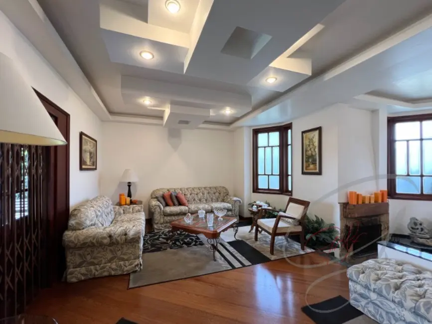 Casa com 3 quartos à venda, 310m2 em Parque dos Príncipes, São Paulo - SP - imagem 2 Foto 2 de Casa com 3 quartos à venda, 310m2 em Parque dos Príncipes, São Paulo - SP