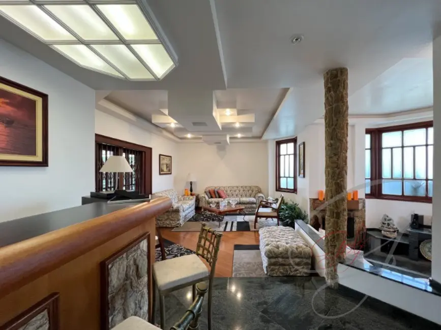 Casa com 3 quartos à venda, 310m2 em Parque dos Príncipes, São Paulo - SP - imagem 1 Foto 1 de Casa com 3 quartos à venda, 310m2 em Parque dos Príncipes, São Paulo - SP