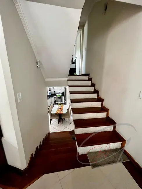 Casa com 3 quartos à venda, 212m2 em Bela Vista, Osasco - SP - imagem 9 Foto 9 de Casa com 3 quartos à venda, 212m2 em Bela Vista, Osasco - SP