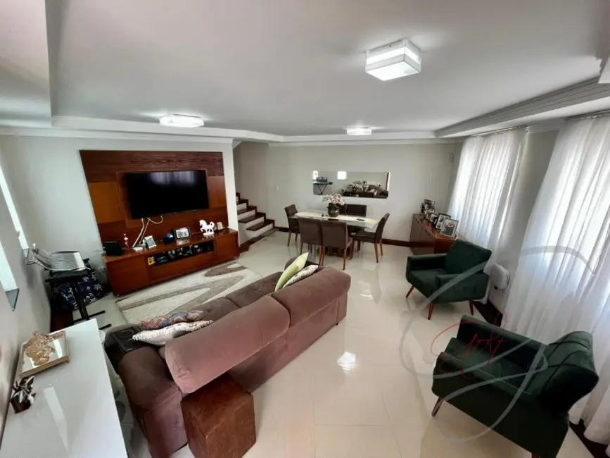 Foto 2 de Casa com 3 quartos à venda, 212m2 em Bela Vista, Osasco - SP