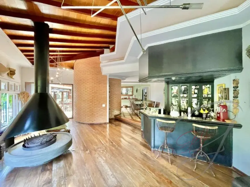 Casa de Condomínio com 6 quartos à venda, 641m2 em Granja Viana, Cotia - SP - imagem 9 Foto 9 de Casa de Condomínio com 6 quartos à venda, 641m2 em Granja Viana, Cotia - SP