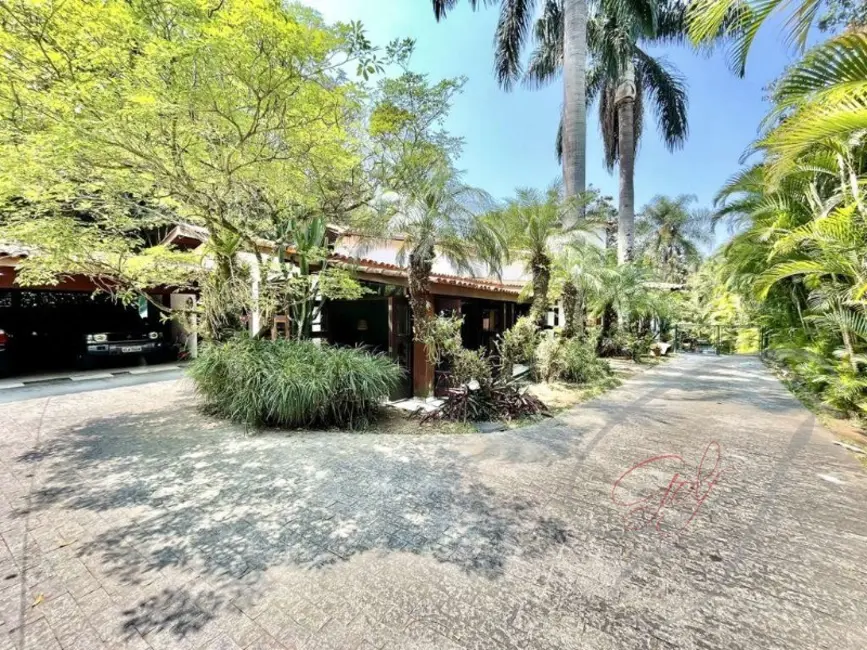 Casa de Condomínio com 6 quartos à venda, 641m2 em Granja Viana, Cotia - SP - imagem 5 Foto 5 de Casa de Condomínio com 6 quartos à venda, 641m2 em Granja Viana, Cotia - SP