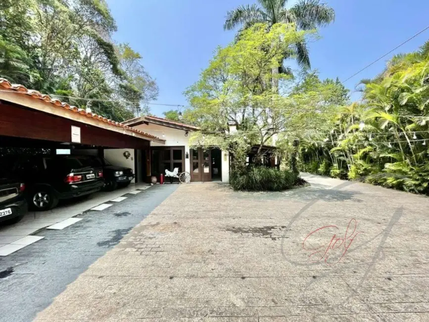 Casa de Condomínio com 6 quartos à venda, 641m2 em Granja Viana, Cotia - SP - imagem 7 Foto 7 de Casa de Condomínio com 6 quartos à venda, 641m2 em Granja Viana, Cotia - SP