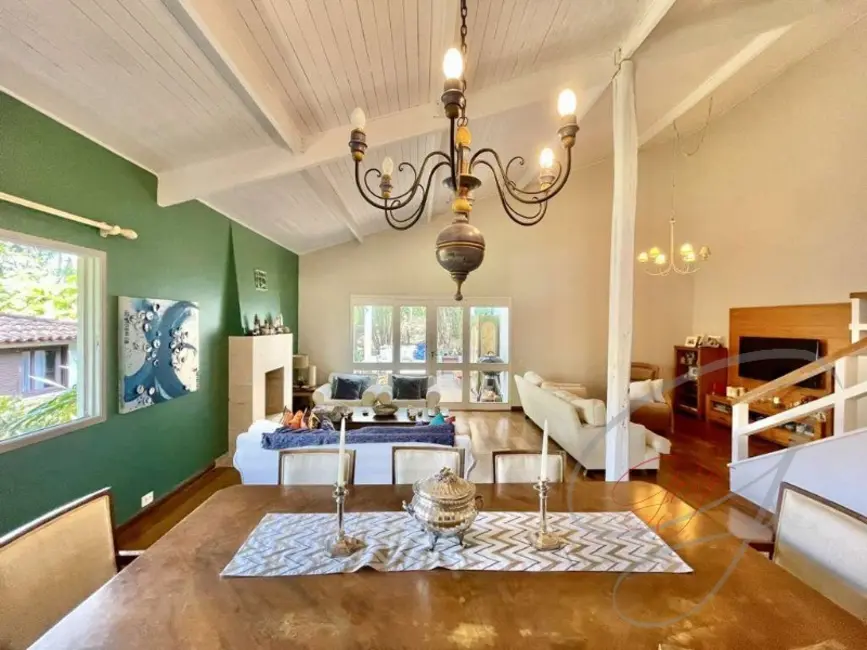 Foto 9 de Casa de Condomínio com 4 quartos à venda, 283m2 em Granja Viana, Cotia - SP