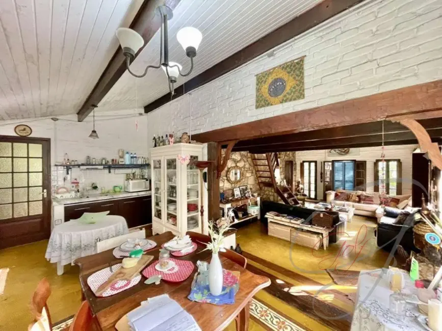 Foto 2 de Casa de Condomínio com 3 quartos à venda e para alugar, 441m2 em Embu Das Artes - SP