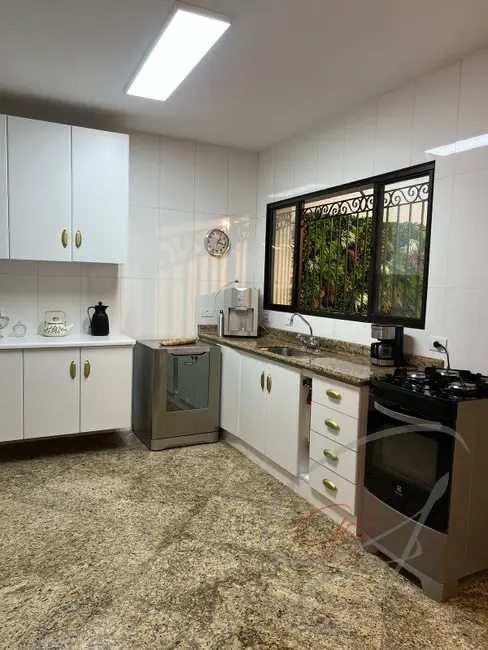 Foto 8 de Casa com 4 quartos à venda, 354m2 em Centro, Osasco - SP