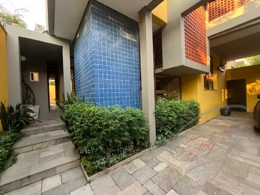 Casa com 4 quartos à venda, 350m2 em Vila São Francisco, São Paulo - SP - imagem 1 Foto 1 de Casa com 4 quartos à venda, 350m2 em Vila São Francisco, São Paulo - SP