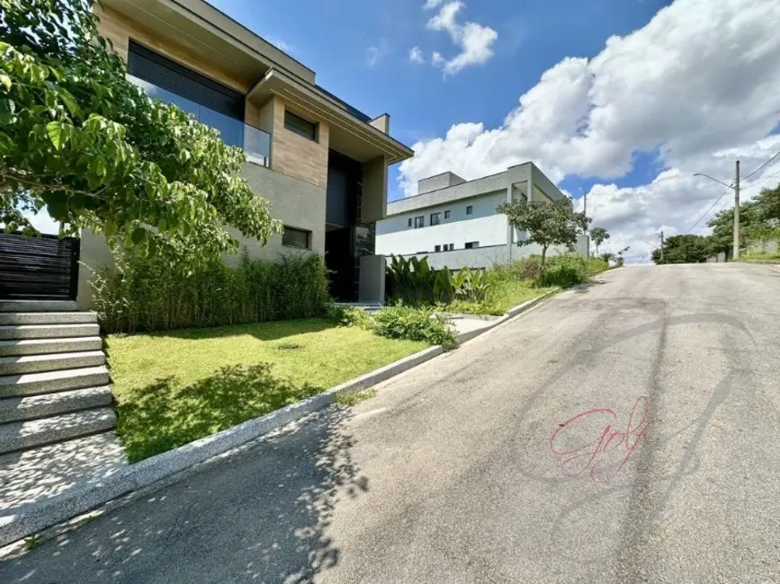 Casa de Condomínio com 4 quartos à venda, 440m2 em Cotia - SP - imagem 5 Foto 5 de Casa de Condomínio com 4 quartos à venda, 440m2 em Cotia - SP