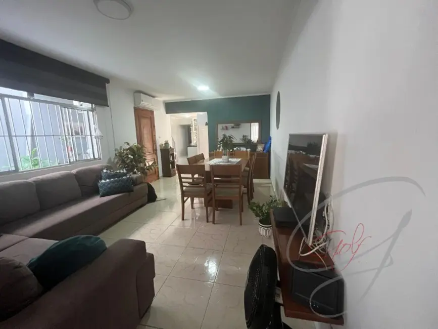 Casa com 3 quartos à venda, 200m2 em Cipava, Osasco - SP - imagem 6 Foto 6 de Casa com 3 quartos à venda, 200m2 em Cipava, Osasco - SP
