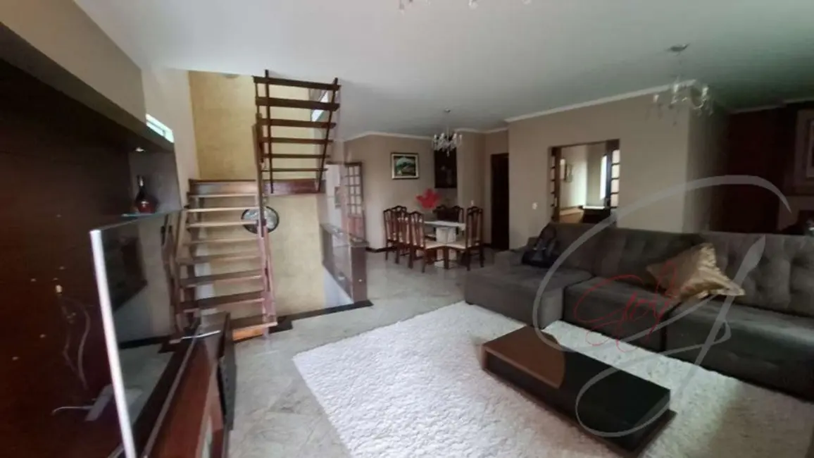 Foto 2 de Casa com 3 quartos à venda, 340m2 em Adalgisa, Osasco - SP