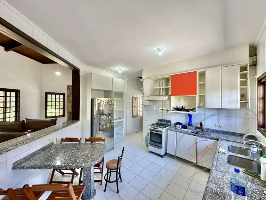 Casa de Condomínio com 3 quartos à venda, 255m2 em Granja Viana, Carapicuiba - SP - imagem 8 Foto 8 de Casa de Condomínio com 3 quartos à venda, 255m2 em Granja Viana, Carapicuiba - SP