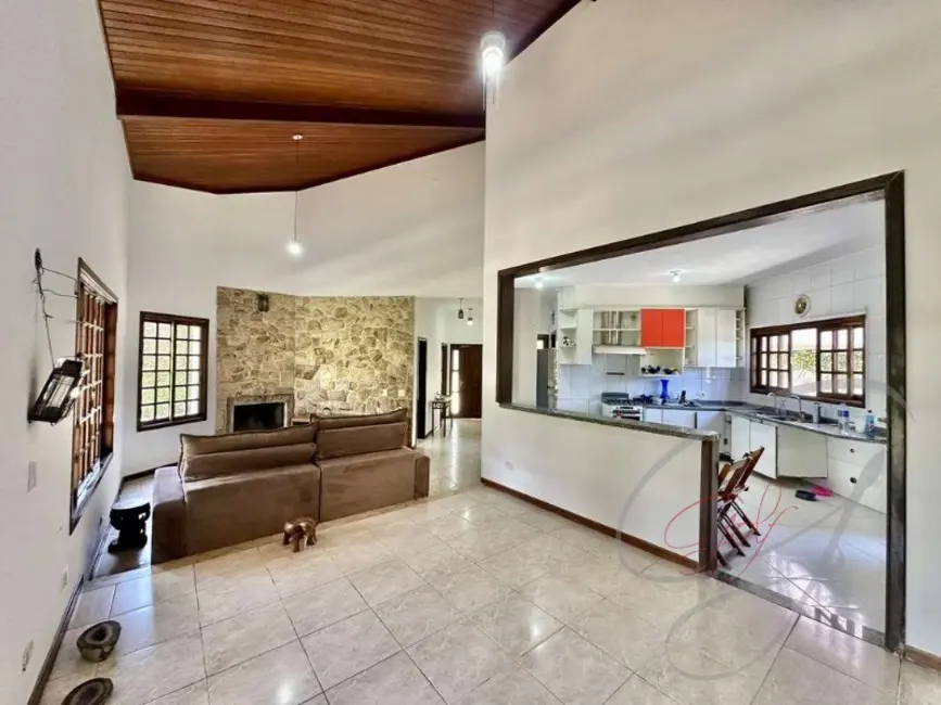 Casa de Condomínio com 3 quartos à venda, 255m2 em Granja Viana, Carapicuiba - SP - imagem 5 Foto 5 de Casa de Condomínio com 3 quartos à venda, 255m2 em Granja Viana, Carapicuiba - SP