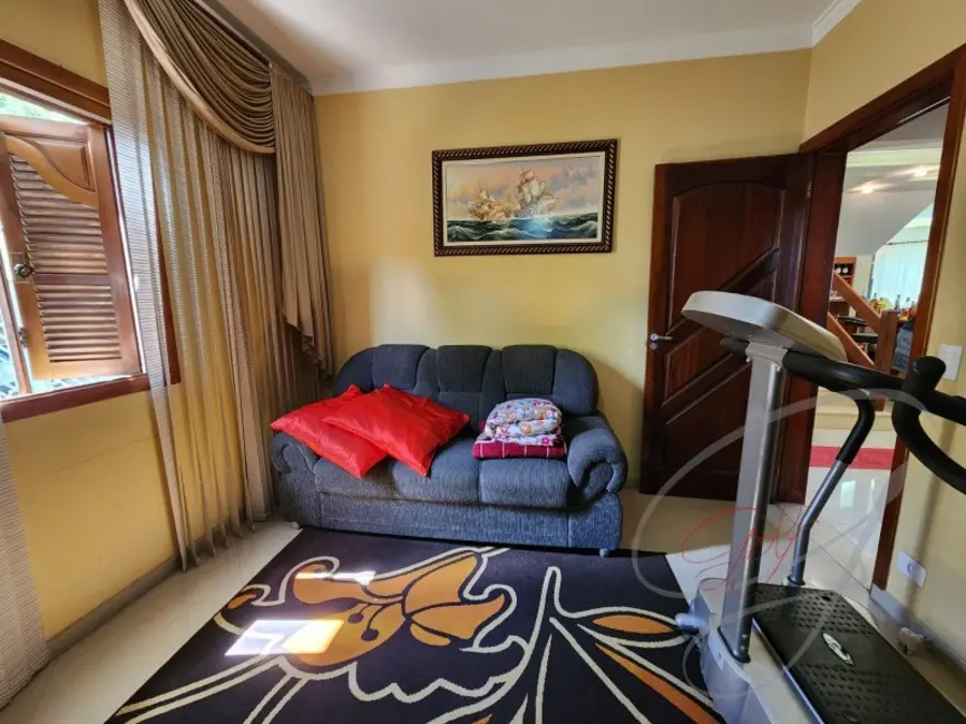 Foto 9 de Casa com 3 quartos à venda, 337m2 em Gramado, Cotia - SP