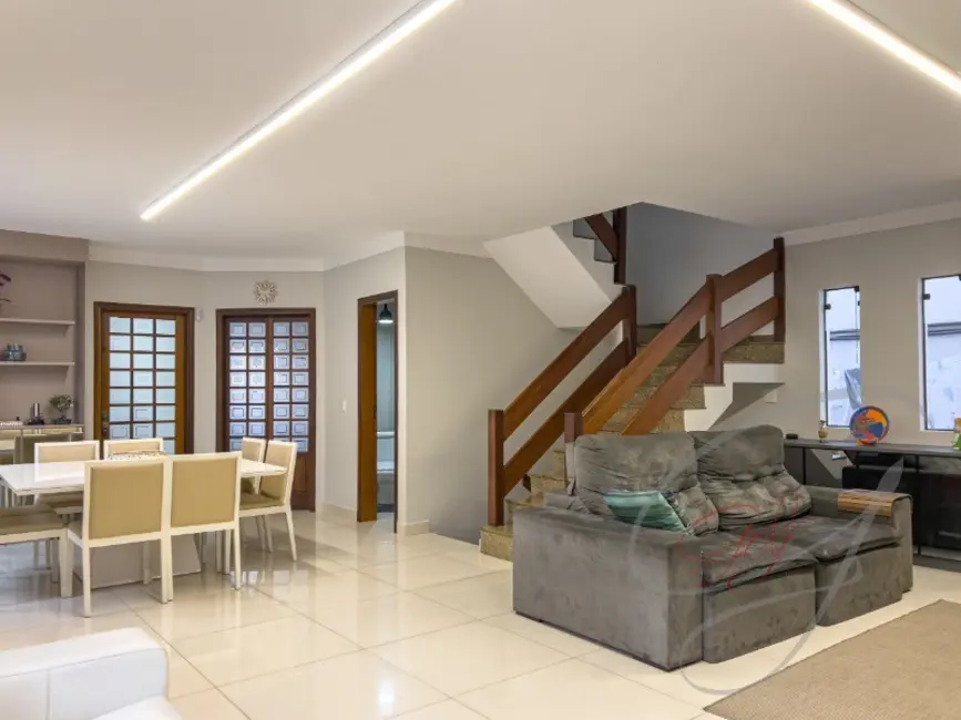 Foto 9 de Casa com 4 quartos à venda, 305m2 em Vila Campesina, Osasco - SP