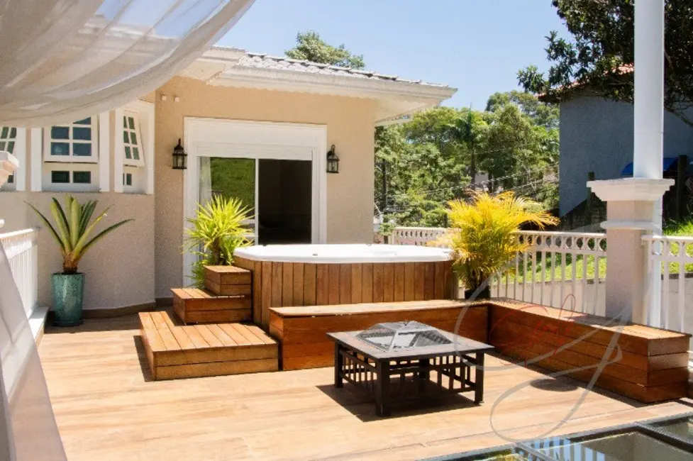 Casa de Condomínio com 4 quartos à venda, 359m2 em São Paulo II, Cotia - SP - imagem 5 Foto 5 de Casa de Condomínio com 4 quartos à venda, 359m2 em São Paulo II, Cotia - SP