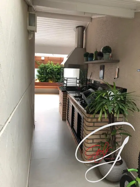 Casa de Condomínio com 3 quartos à venda, 105m2 em Osasco - SP - imagem 3 Foto 3 de Casa de Condomínio com 3 quartos à venda, 105m2 em Osasco - SP