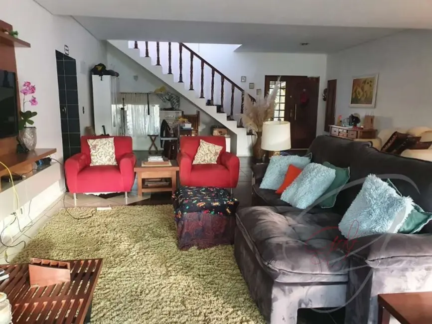 Foto 6 de Casa de Condomínio com 3 quartos à venda e para alugar, 320m2 em Granja Viana, Cotia - SP