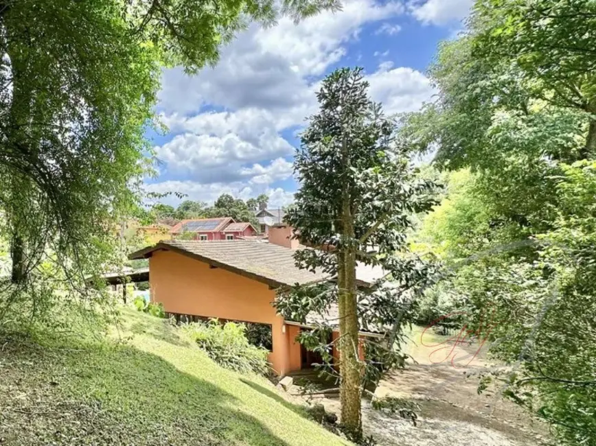 Casa de Condomínio com 4 quartos à venda, 417m2 em Granja Viana, Carapicuiba - SP - imagem 2 Foto 2 de Casa de Condomínio com 4 quartos à venda, 417m2 em Granja Viana, Carapicuiba - SP