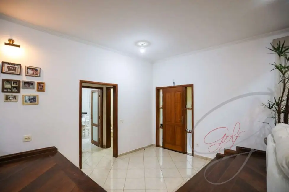 Casa de Condomínio com 4 quartos à venda, 482m2 em Granja Viana, Cotia - SP - imagem 3 Foto 3 de Casa de Condomínio com 4 quartos à venda, 482m2 em Granja Viana, Cotia - SP