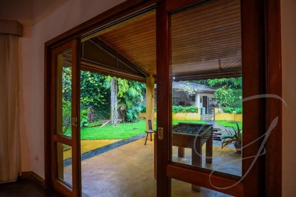 Casa de Condomínio com 4 quartos à venda, 482m2 em Granja Viana, Cotia - SP - imagem 8 Foto 8 de Casa de Condomínio com 4 quartos à venda, 482m2 em Granja Viana, Cotia - SP