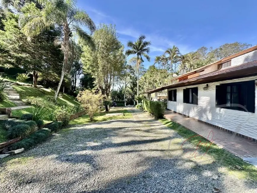 Casa de Condomínio com 3 quartos à venda e para alugar, 473m2 em Granja Viana, Cotia - SP - imagem 9 Foto 9 de Casa de Condomínio com 3 quartos à venda e para alugar, 473m2 em Granja Viana, Cotia - SP