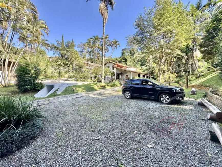 Casa de Condomínio com 3 quartos à venda e para alugar, 473m2 em Granja Viana, Cotia - SP - imagem 6 Foto 6 de Casa de Condomínio com 3 quartos à venda e para alugar, 473m2 em Granja Viana, Cotia - SP