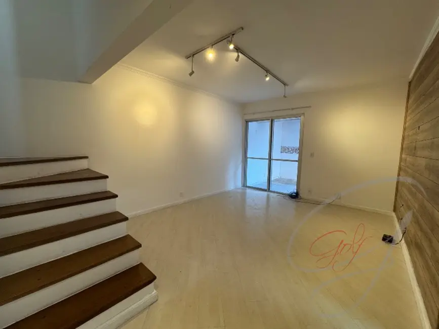 Foto 2 de Casa de Condomínio com 3 quartos para alugar, 120m2 em Vila São Silvestre, São Paulo - SP