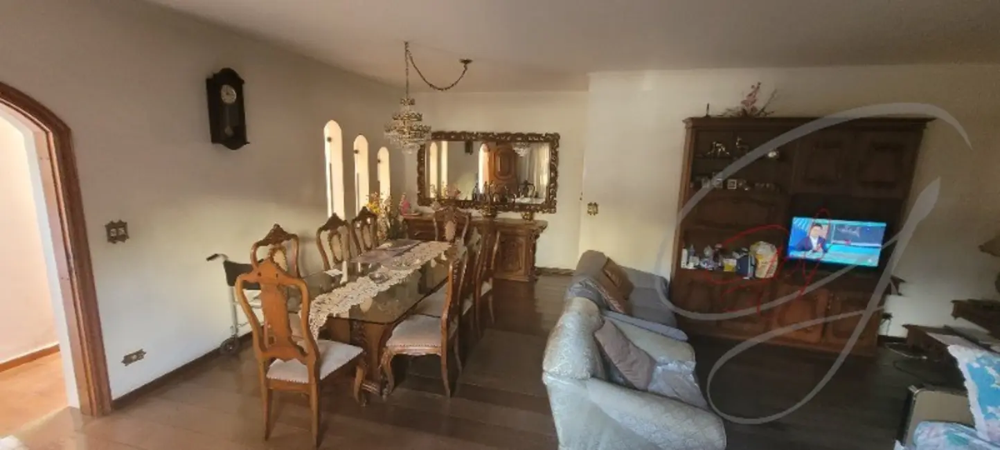 Casa com 3 quartos à venda, 273m2 em Vila Yara, Osasco - SP - imagem 2 Foto 2 de Casa com 3 quartos à venda, 273m2 em Vila Yara, Osasco - SP