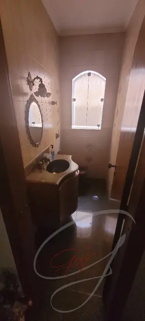 Casa com 3 quartos à venda, 273m2 em Vila Yara, Osasco - SP - imagem 3 Foto 3 de Casa com 3 quartos à venda, 273m2 em Vila Yara, Osasco - SP