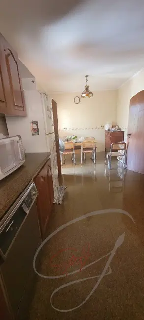 Casa com 3 quartos à venda, 273m2 em Vila Yara, Osasco - SP - imagem 5 Foto 5 de Casa com 3 quartos à venda, 273m2 em Vila Yara, Osasco - SP