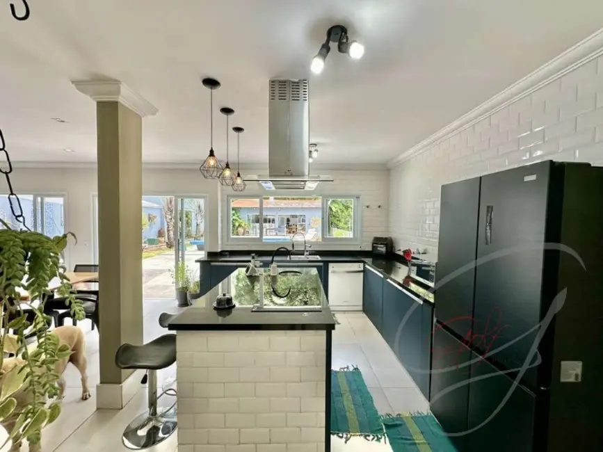 Foto 8 de Casa de Condomínio com 3 quartos à venda, 403m2 em Jandira - SP