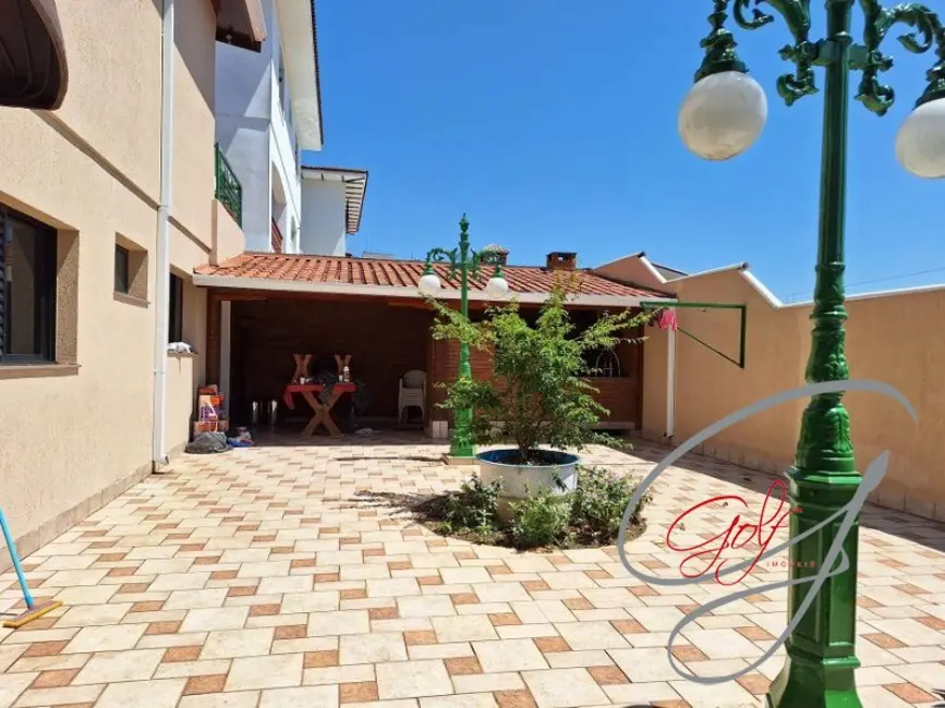 Foto 1 de Casa com 4 quartos para alugar, 380m2 em Vila São Francisco, São Paulo - SP