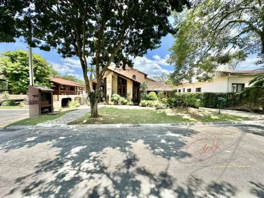 Casa de Condomínio com 4 quartos à venda, 300m2 em Jandira - SP - imagem 3 Foto 3 de Casa de Condomínio com 4 quartos à venda, 300m2 em Jandira - SP