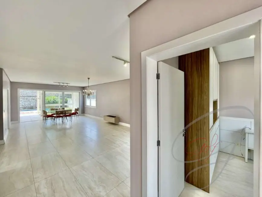 Foto 6 de Casa de Condomínio com 4 quartos à venda, 333m2 em Granja Viana, Cotia - SP