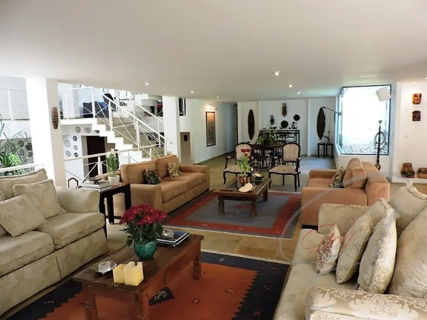 Casa de Condomínio com 5 quartos à venda, 804m2 em Granja Viana, Carapicuiba - SP - imagem 3 Foto 3 de Casa de Condomínio com 5 quartos à venda, 804m2 em Granja Viana, Carapicuiba - SP