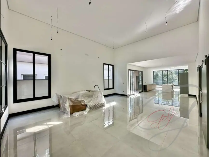 Casa de Condomínio com 5 quartos à venda, 412m2 em Jandira - SP - imagem 9 Foto 9 de Casa de Condomínio com 5 quartos à venda, 412m2 em Jandira - SP