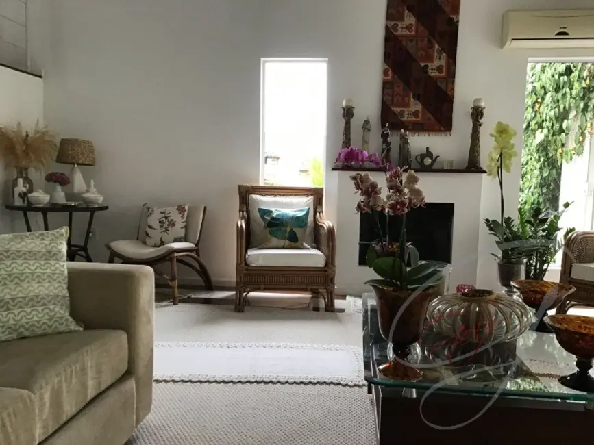 Foto 2 de Casa de Condomínio com 3 quartos à venda, 335m2 em Nova Higienópolis, Jandira - SP