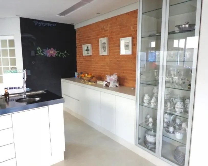 Casa com 4 quartos à venda e para alugar, 433m2 em Osasco - SP - imagem 5 Foto 5 de Casa com 4 quartos à venda e para alugar, 433m2 em Osasco - SP
