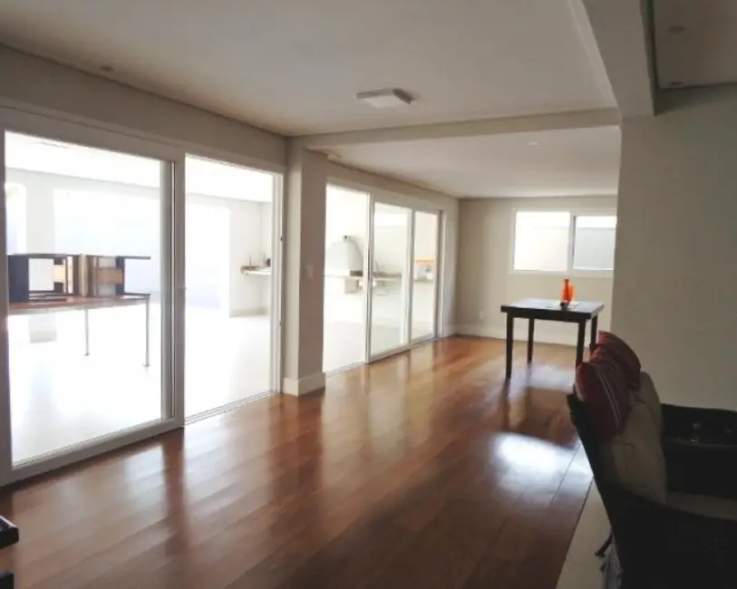 Casa com 4 quartos à venda e para alugar, 433m2 em Osasco - SP - imagem 1 Foto 1 de Casa com 4 quartos à venda e para alugar, 433m2 em Osasco - SP