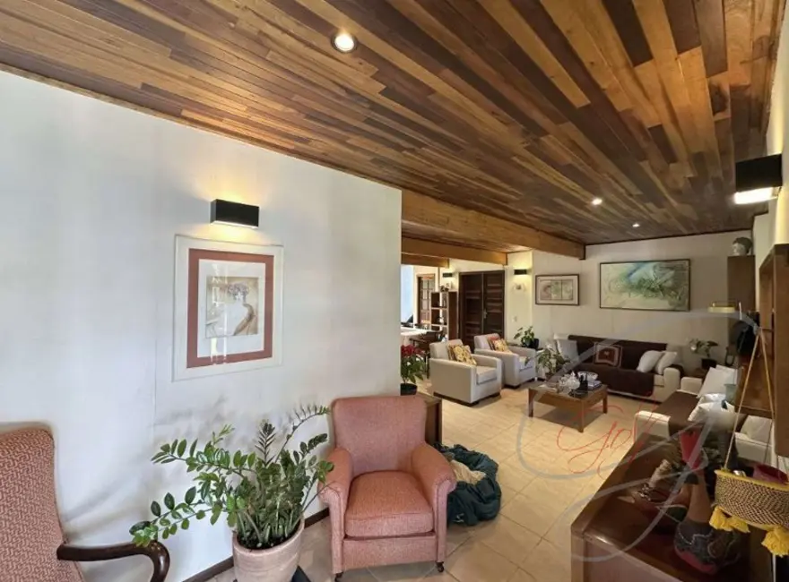 Foto 8 de Casa de Condomínio com 3 quartos à venda, 240m2 em Jandira - SP