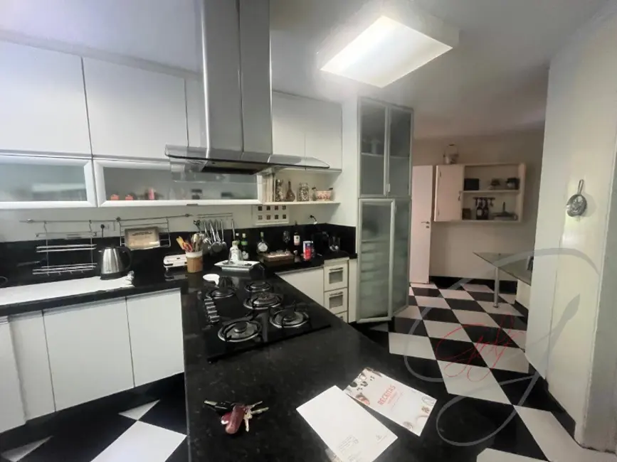 Foto 8 de Casa com 4 quartos à venda, 300m2 em Osasco - SP