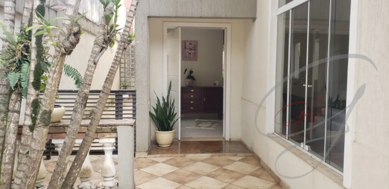 Foto 9 de Casa com 4 quartos à venda, 275m2 em Parque dos Príncipes, São Paulo - SP