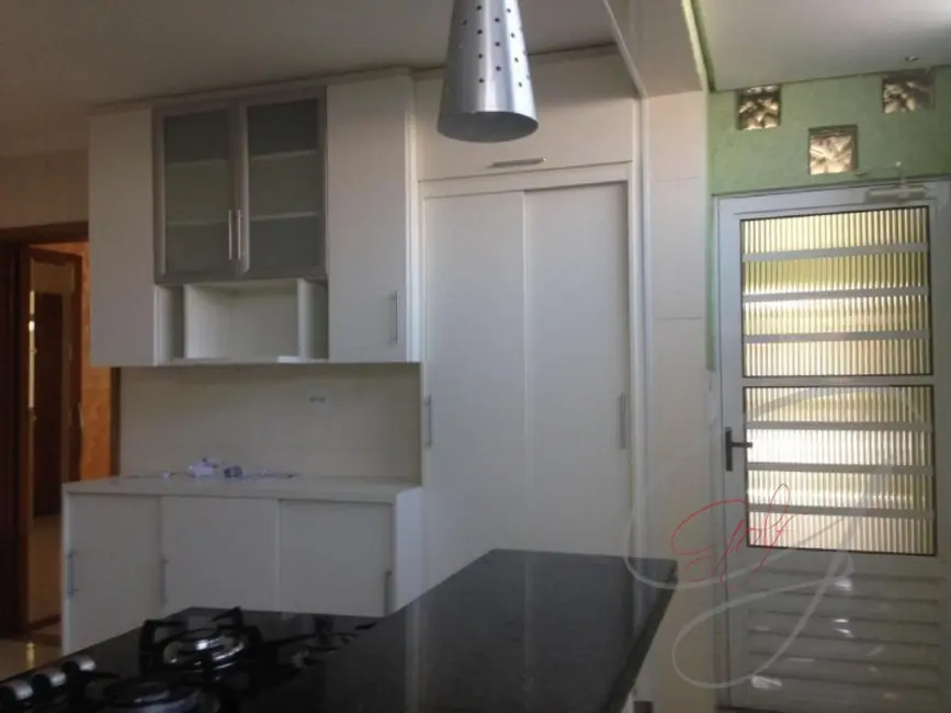 Foto 4 de Casa com 2 quartos à venda, 125m2 em Pestana, Osasco - SP