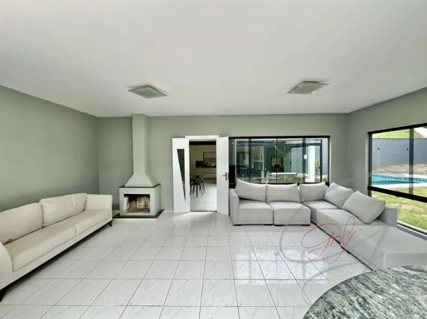 Foto 3 de Casa de Condomínio com 4 quartos à venda, 274m2 em Embu Das Artes - SP